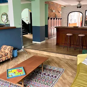  Hostal Marietta - House Of Social Travellers